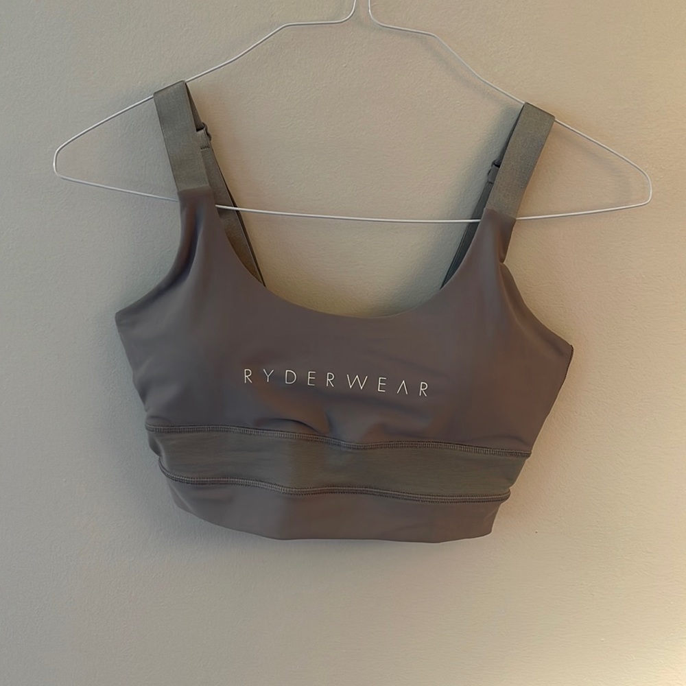 Sports bra